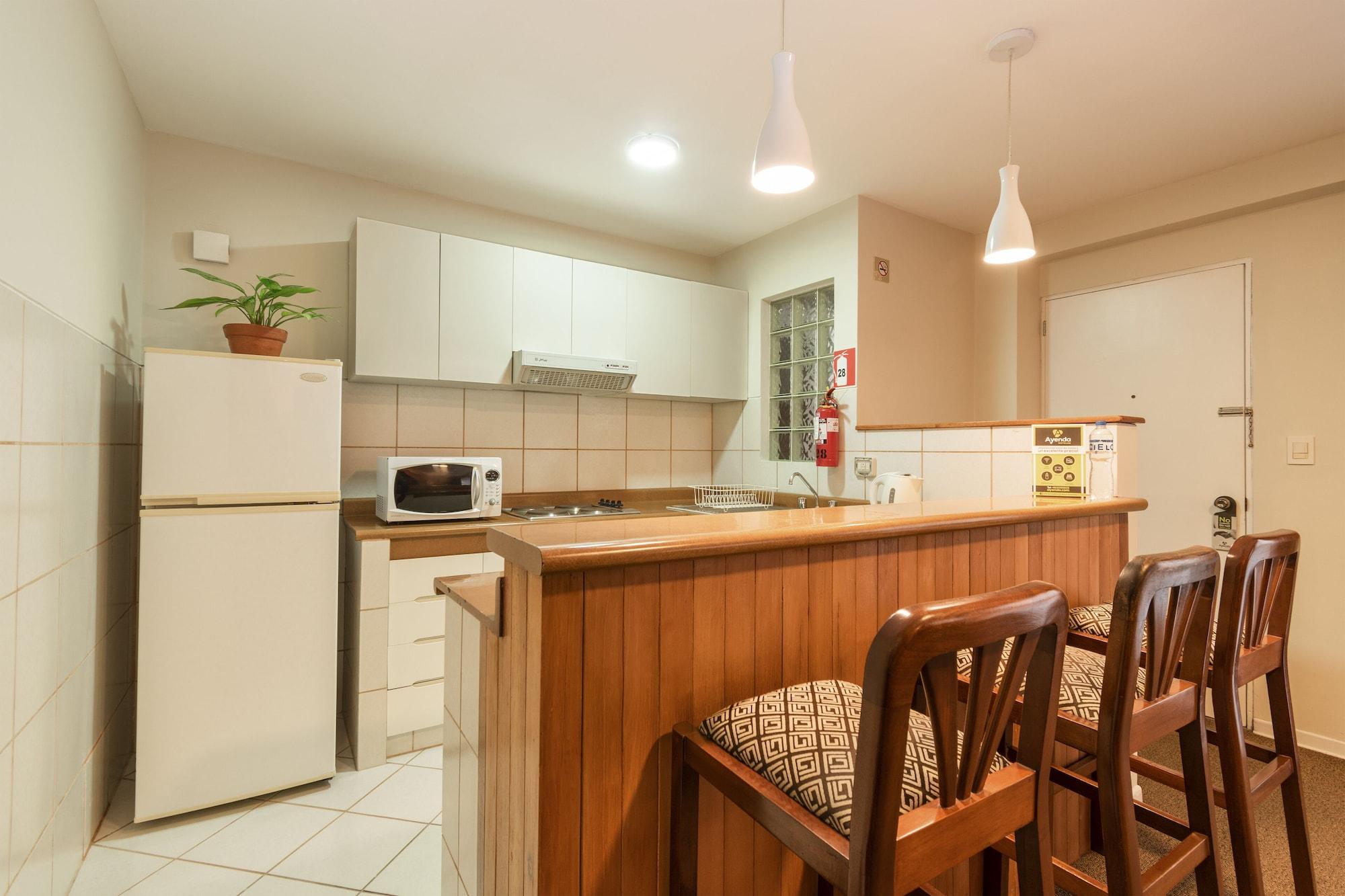 La Paz Apart Hotel Лима Екстериор снимка