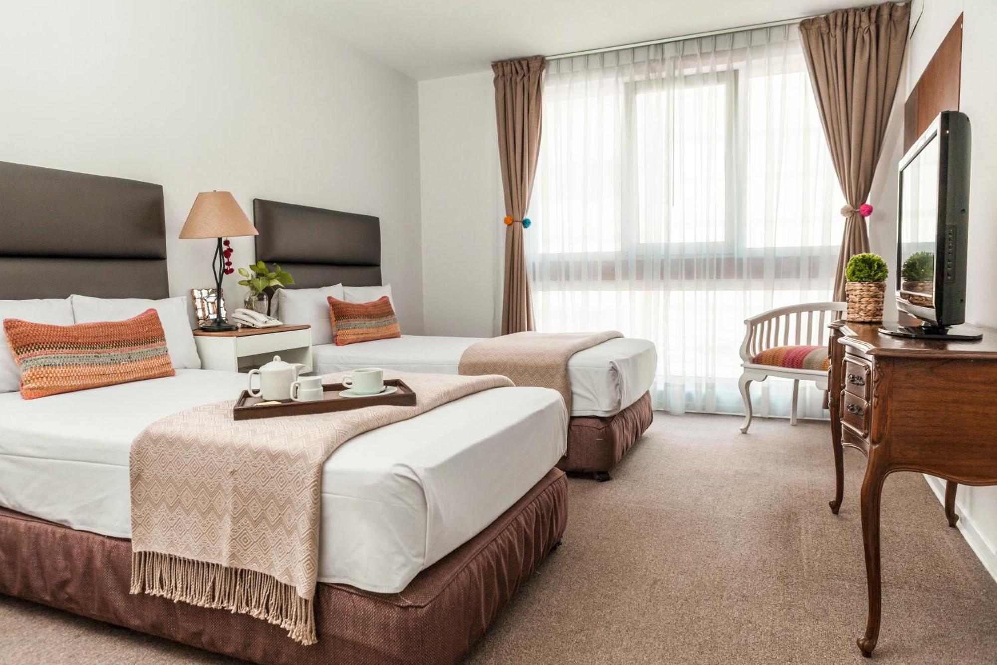 La Paz Apart Hotel Лима Екстериор снимка