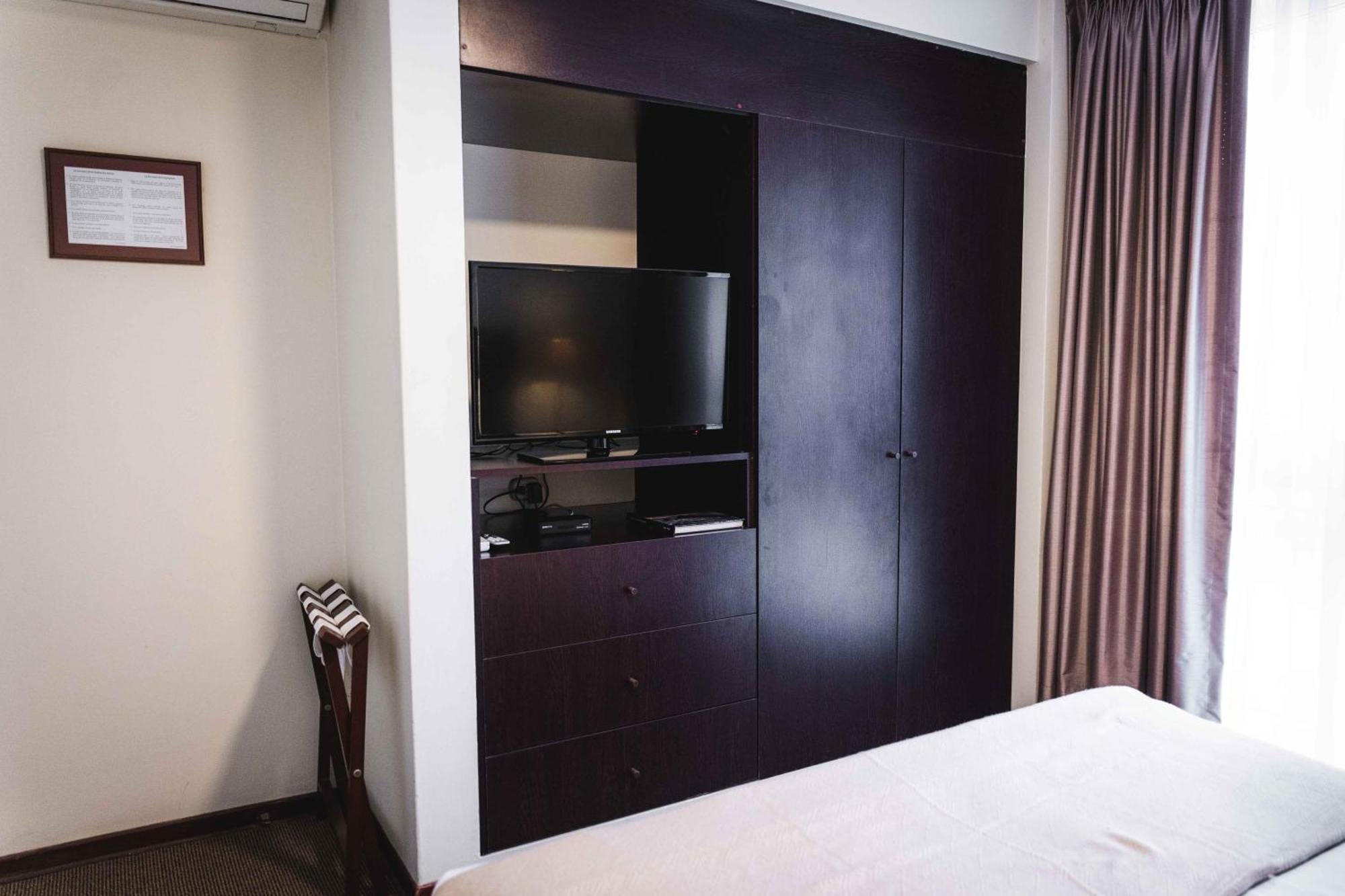 La Paz Apart Hotel Лима Екстериор снимка