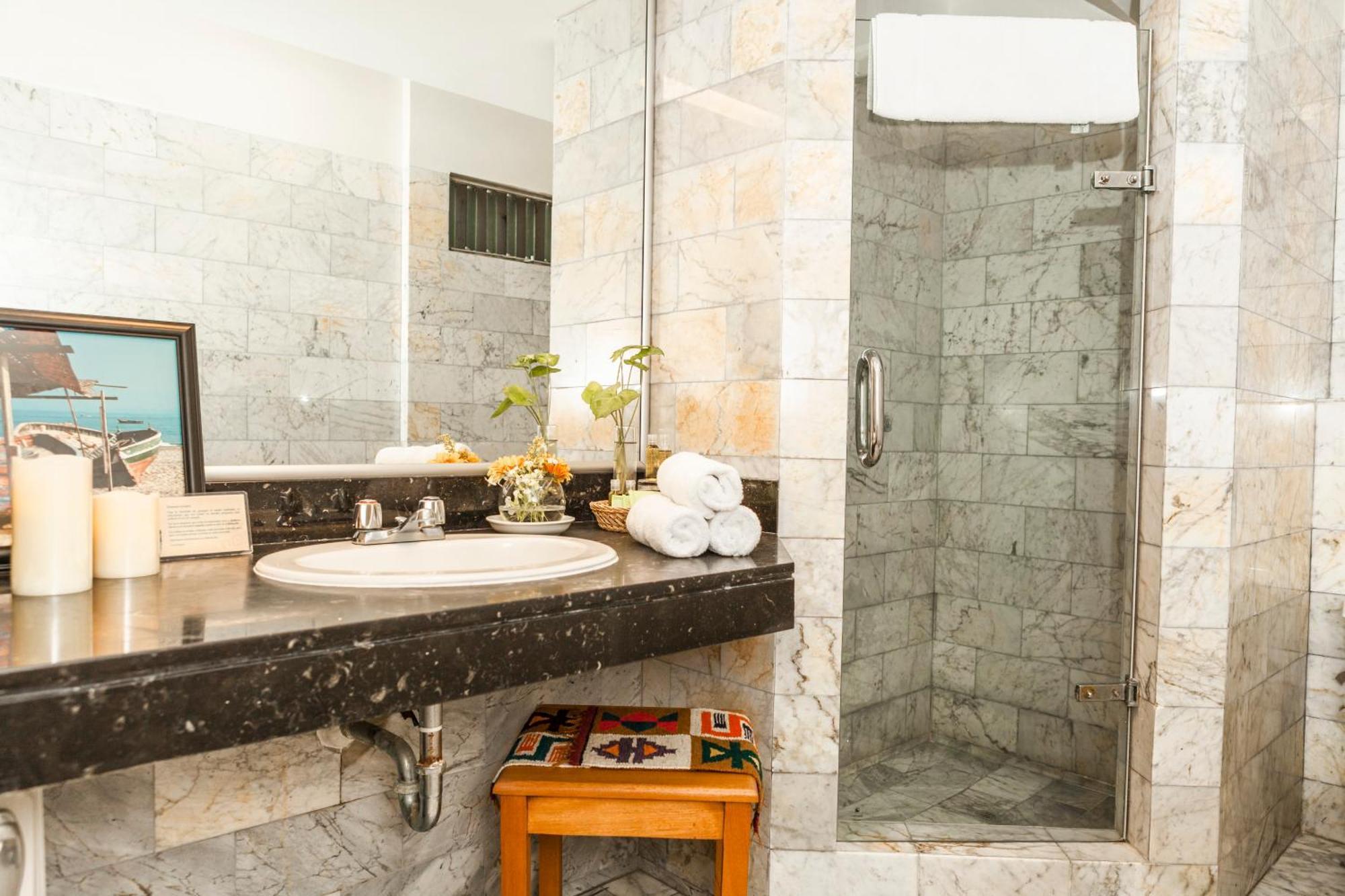 La Paz Apart Hotel Лима Екстериор снимка
